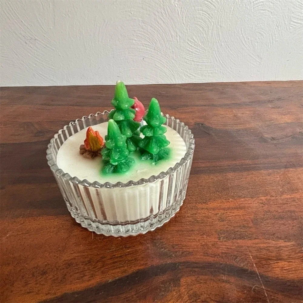 Urban Outfitters Fir Balsam + Mint Holiday Scene‎ Ribbed Jar Candle 4in